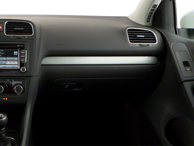 2010 Volkswagen Golf 2-Door (M5)