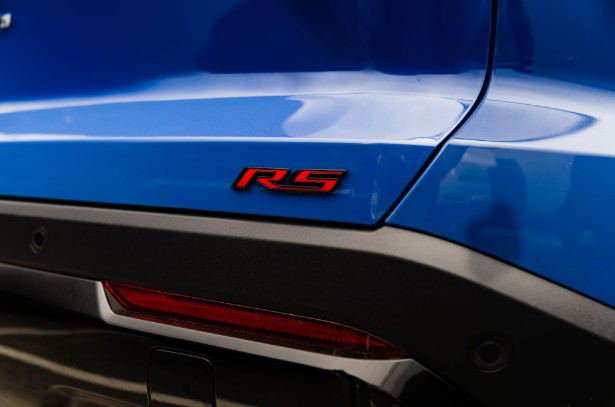 blue-2026-chevrolet-equinox-RS