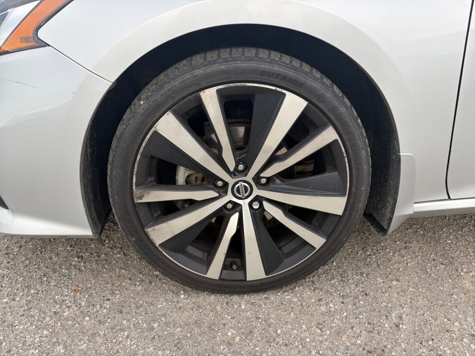 2020 Nissan Altima SR FWD