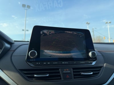 2022 Nissan Altima SR FWD