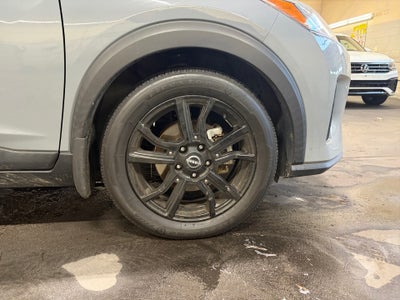 2023 Nissan Kicks SV Xtronic CVT