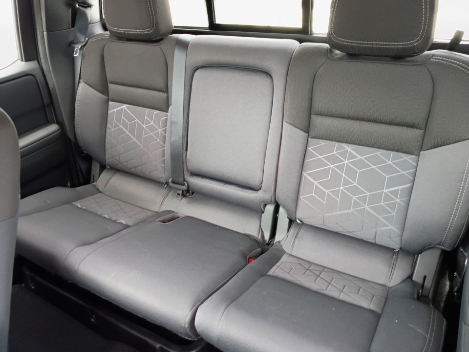 2026 Nissan Frontier Crew Cab SV 4x2