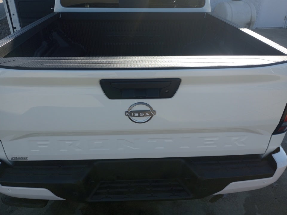 2026 Nissan Frontier Crew Cab SV 4x2