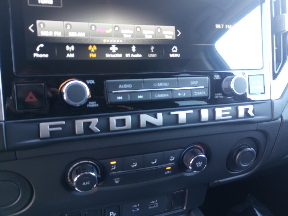 2026 Nissan Frontier Crew Cab SV 4x2