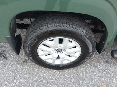 2024 Nissan Frontier Crew Cab SV 4x2