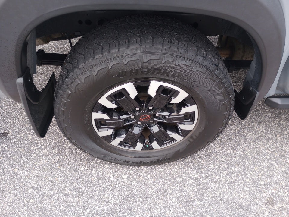 2023 Nissan Frontier Crew Cab PRO-4X 4x4