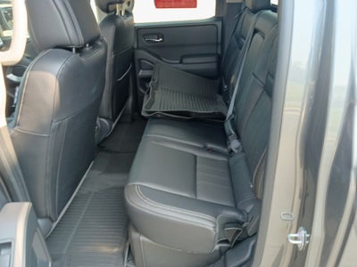 2025 Nissan Frontier SL