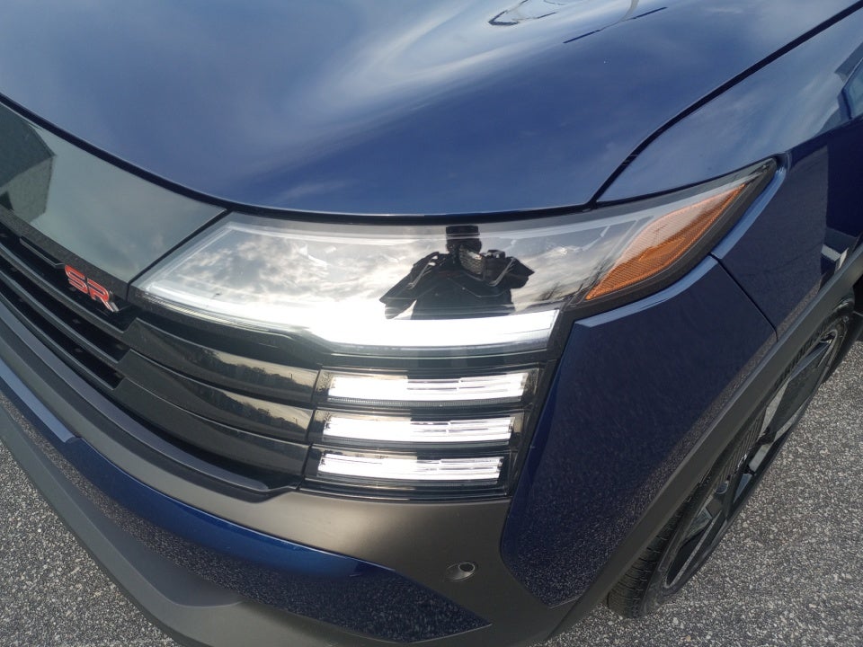 2025 Nissan Kicks SR FWD