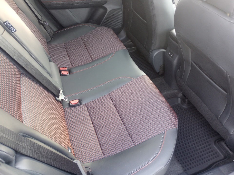 2025 Nissan Kicks SR FWD