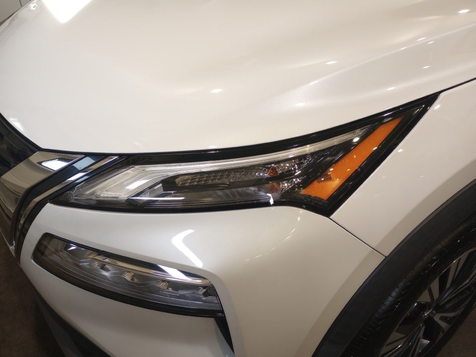 2021 Nissan Rogue SV FWD