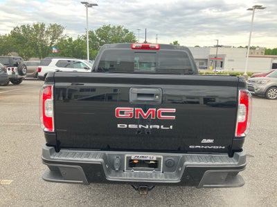 2022 GMC Canyon 4WD Crew Cab Short Box Denali