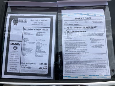 2022 GMC Canyon 4WD Crew Cab Short Box Denali