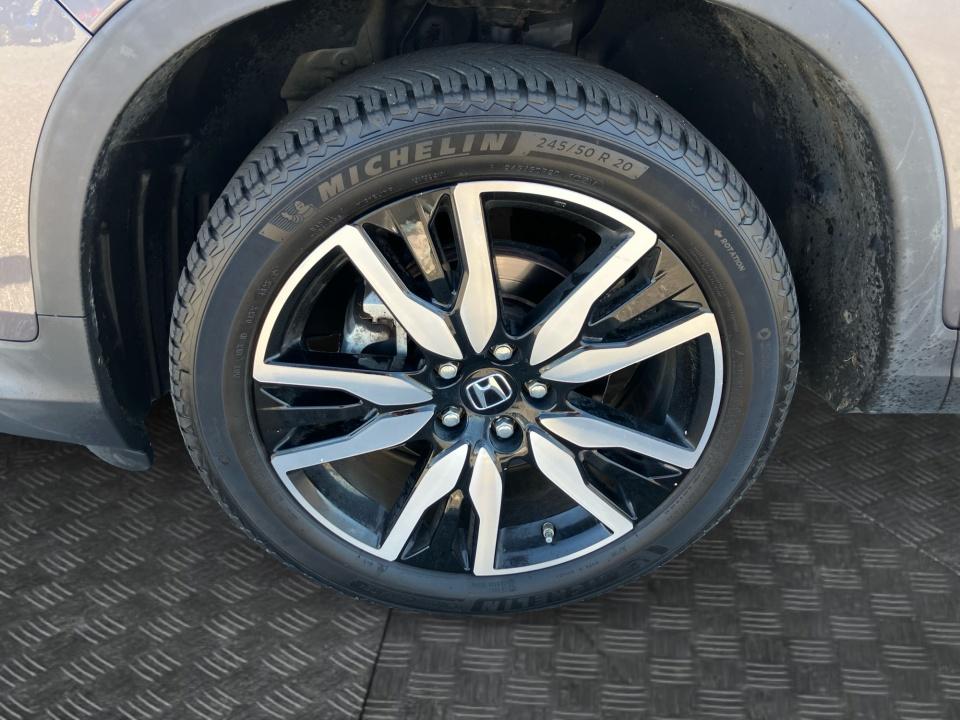 2021 Honda Pilot Touring 7-Passenger
