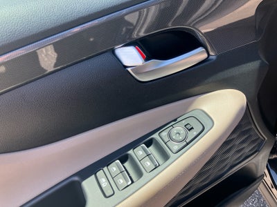 2022 Hyundai Santa Fe SE
