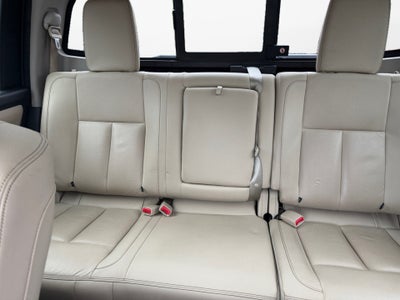 2019 Nissan TITAN SV