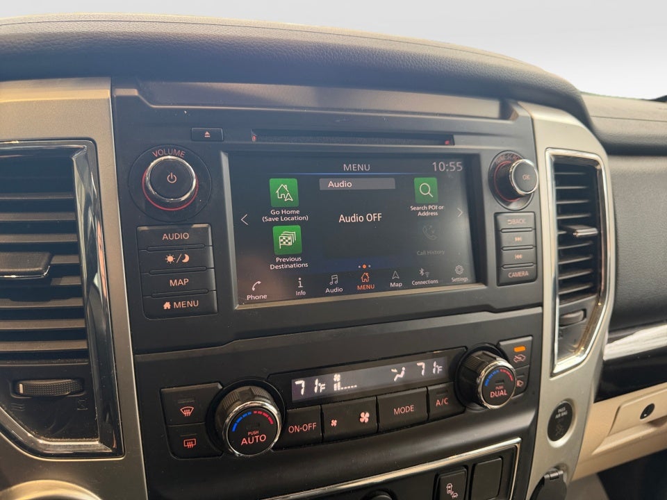 2019 Nissan TITAN SV