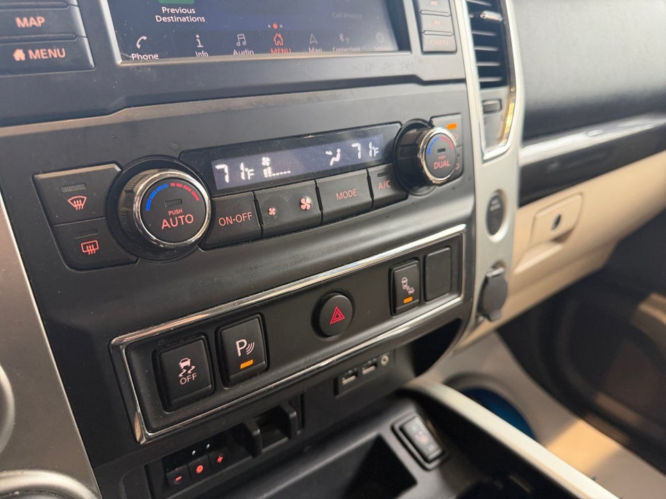 2019 Nissan TITAN SV