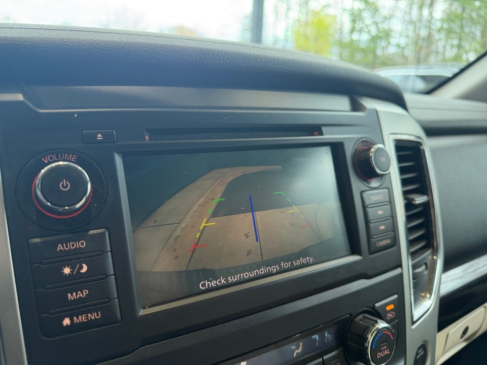 2019 Nissan TITAN SV