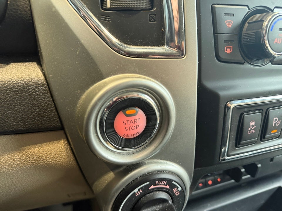 2019 Nissan TITAN SV