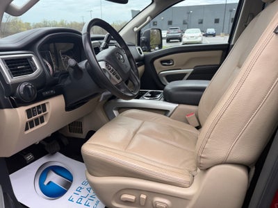 2019 Nissan TITAN SV