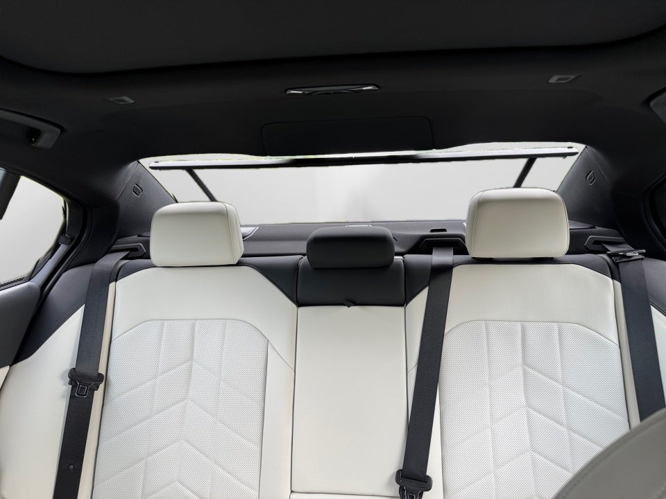 2026 BMW 550e xDrive