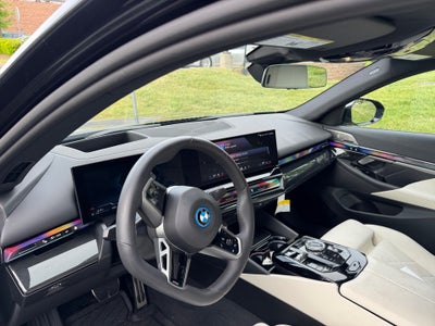 2026 BMW 550e xDrive