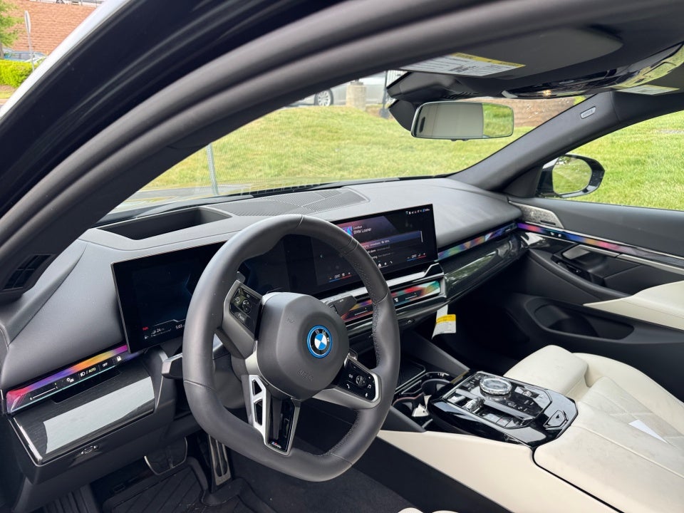 2026 BMW 550e xDrive