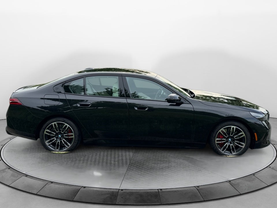 2026 BMW 550e xDrive