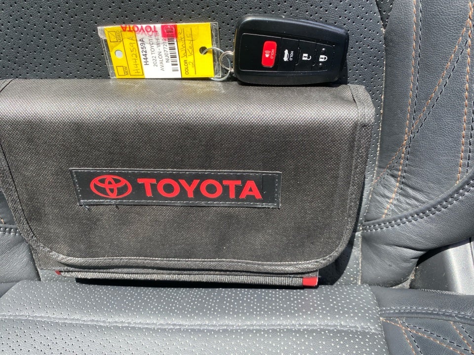 2022 Toyota Avalon Limited