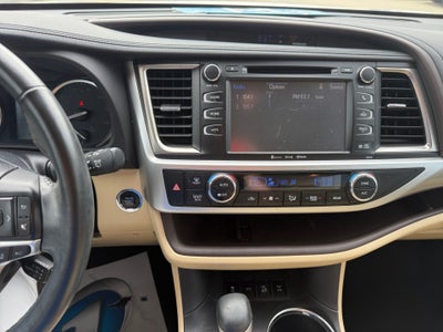 2017 Toyota Highlander XLE