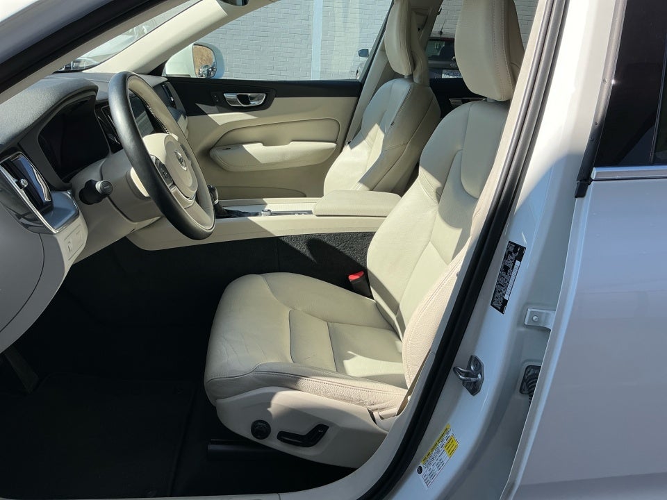 2018 Volvo XC60 T5 Momentum