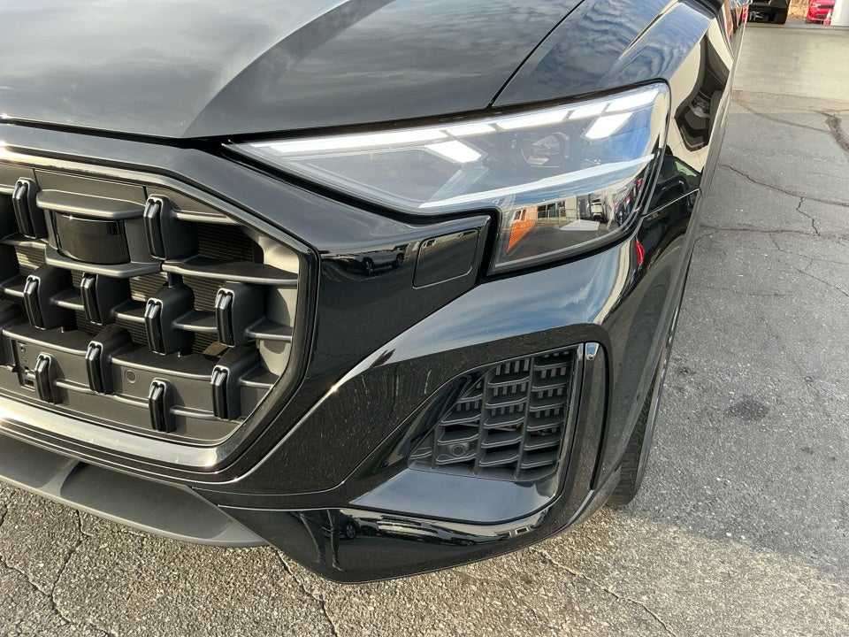 2025 Audi Q8 Premium 55 TFSI quattro