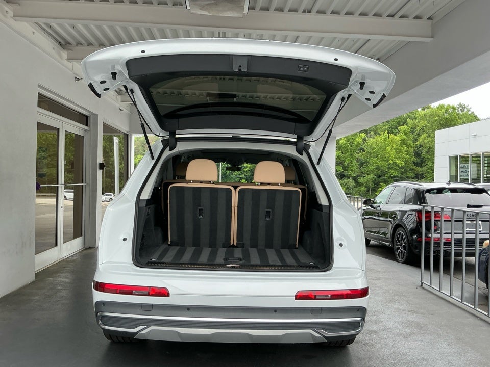 2022 Audi Q7 Premium Plus 55 TFSI quattro Tiptronic
