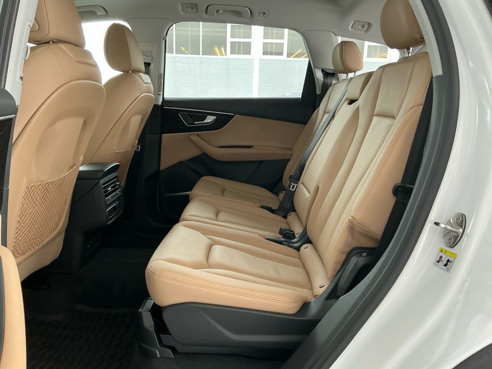 2022 Audi Q7 Premium Plus 55 TFSI quattro Tiptronic