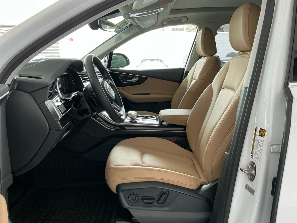 2022 Audi Q7 Premium Plus 55 TFSI quattro Tiptronic