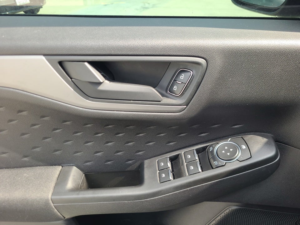 2020 Ford Escape S