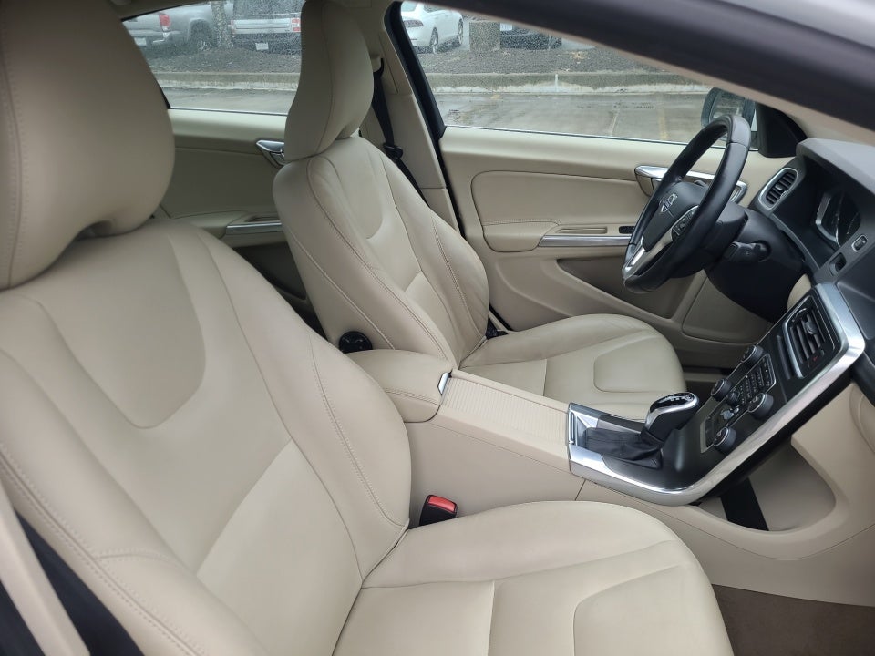 2015 Volvo S60 T5 Drive-E Premier