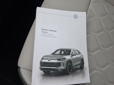 2025 Volkswagen Tiguan 2.0T SEL R-Line