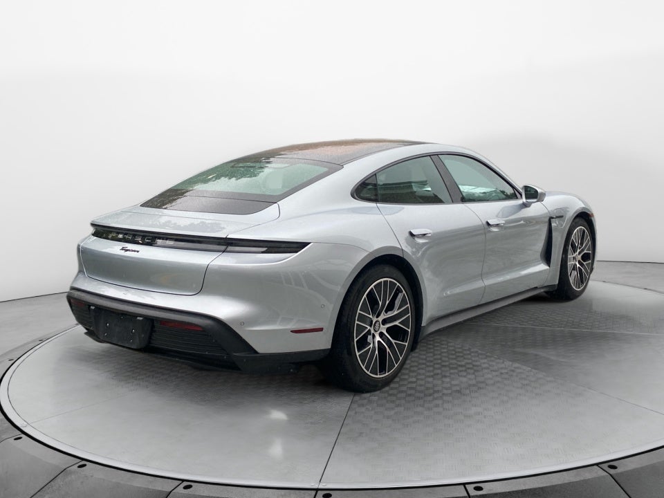 2022 Porsche Taycan RWD