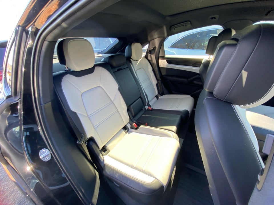 2025 Porsche Cayenne Coupe Coupe AWD