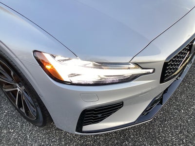 2024 Volvo S60 Recharge Plug-In Hybrid T8 Plus Dark Theme