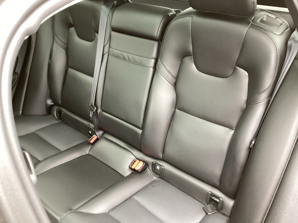 2019 Volvo XC60 Momentum