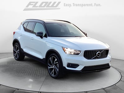 2020 Volvo XC40 T5 R-Design