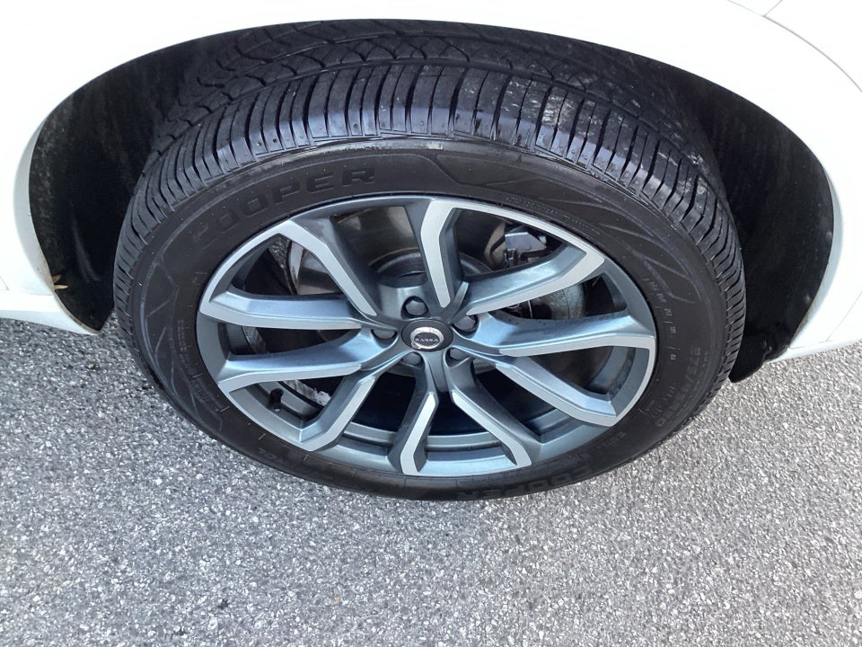 2018 Volvo XC90 T6 Momentum