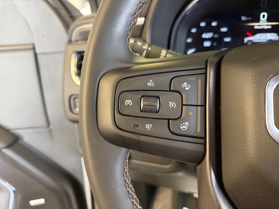 2024 GMC Yukon 4WD AT4