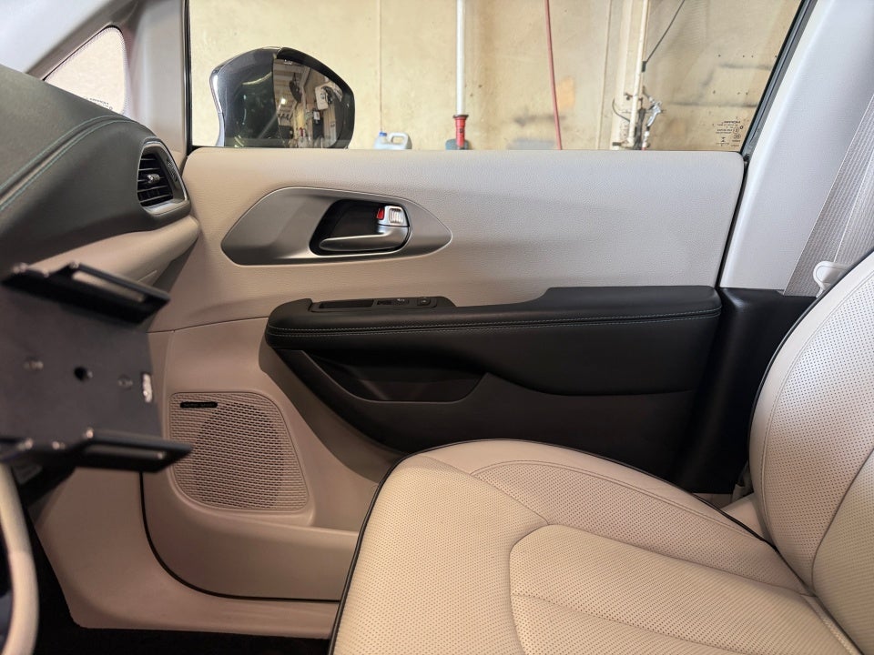 2019 Chrysler Pacifica Hybrid Limited