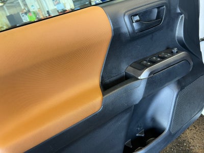 2019 Toyota Tacoma SR5 V6