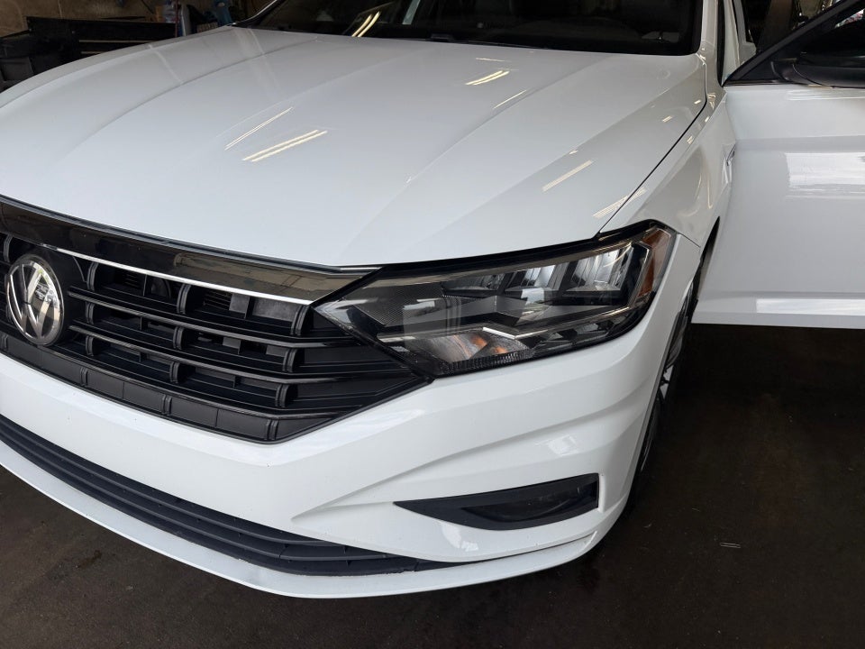 2021 Volkswagen Jetta R-Line