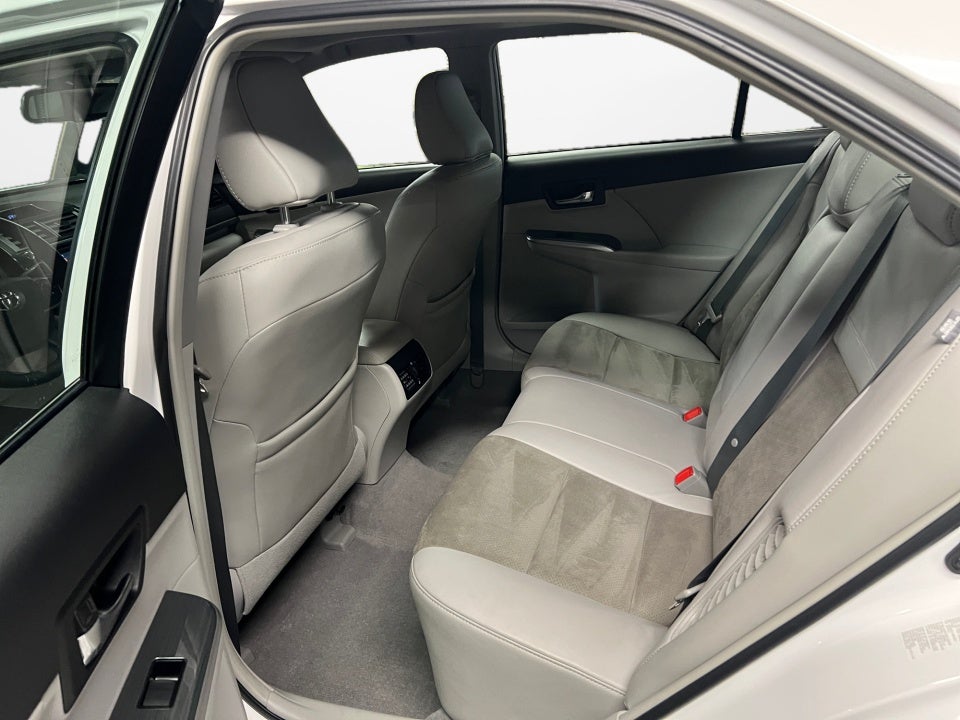 2012 Toyota Camry Hybrid XLE