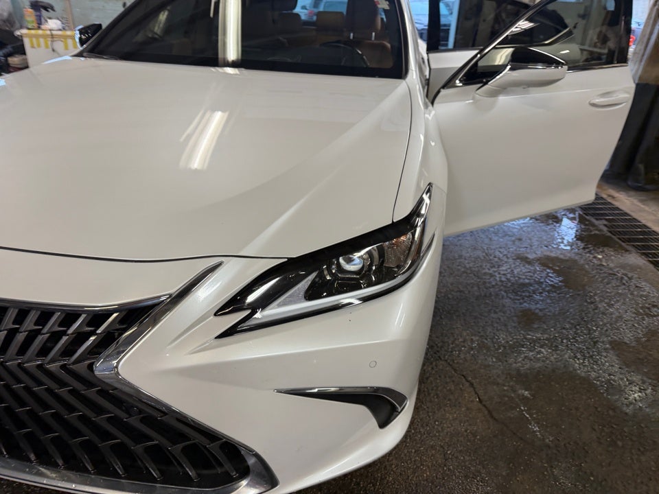 2025 Lexus ES 300h ES 300h Luxury